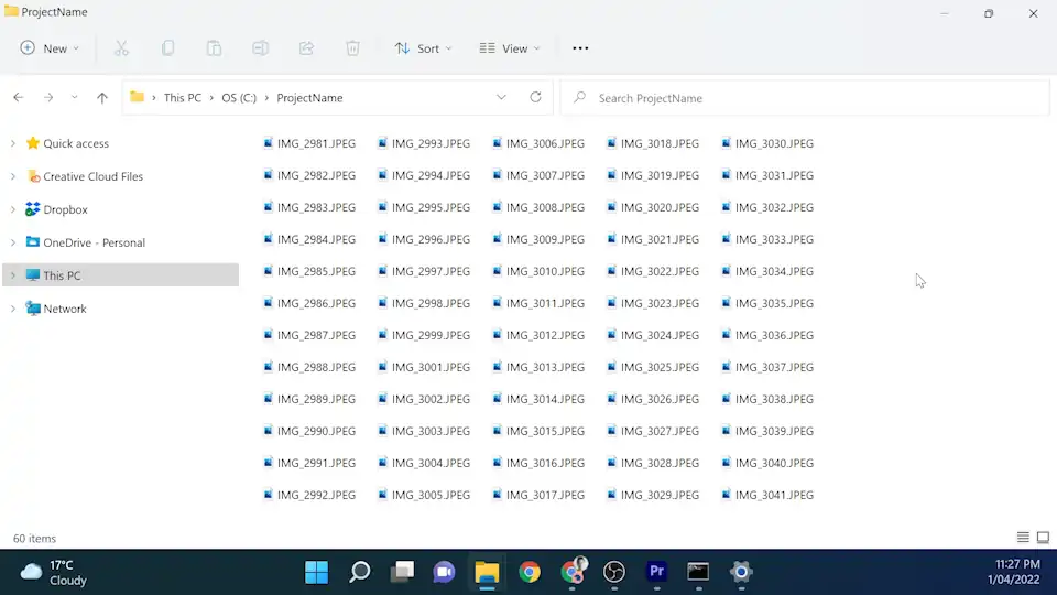 Animated screenshot showing how to batch rename multiple files in Windows